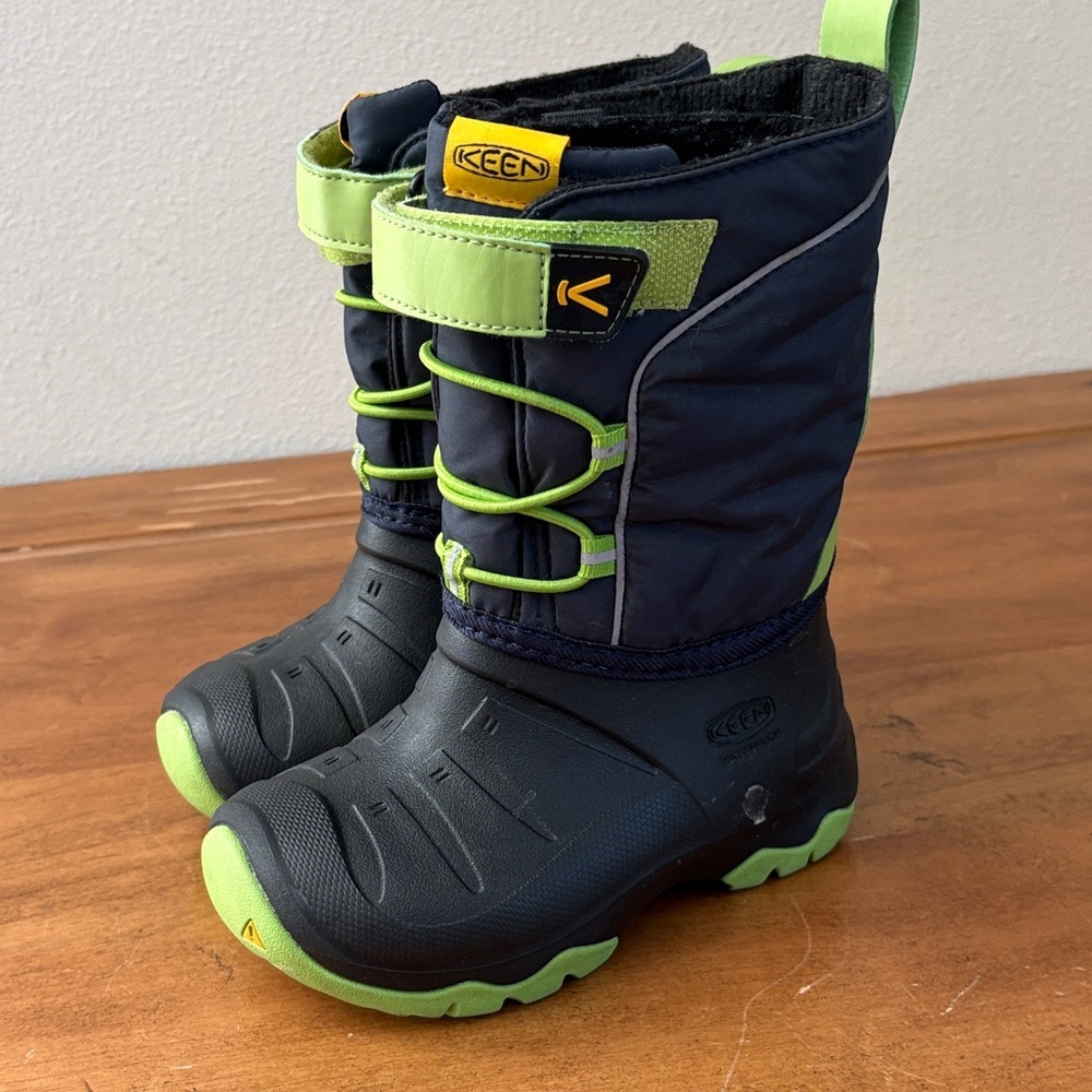 Keen Lumi Kids' Black and Lime Lined Snow Boots Size 10